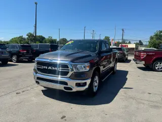 2020 RAM 1500 Big Horn 4x4 Quad Cab 6'4" Box