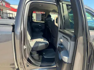 2020 RAM 1500 Big Horn 4x4 Quad Cab 6'4" Box