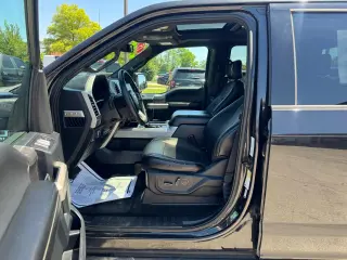 2015 Ford F-150 SuperCrew 145" Lariat