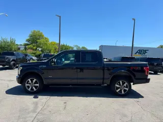 2015 Ford F-150 SuperCrew 145" Lariat
