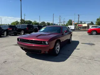 2019 Dodge Challenger SXT RWD