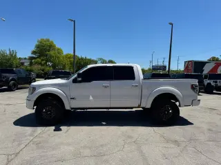 2011 Ford F-150 AWD SuperCrew 145" Lariat Limited