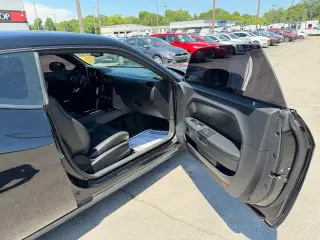 2012 Dodge Challenger SXT Plus