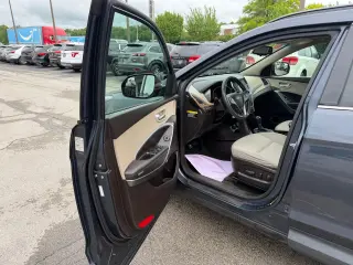 2016 Hyundai Santa Fe SE