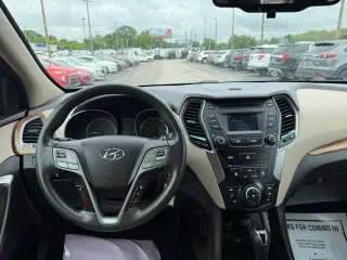 2016 Hyundai Santa Fe SE