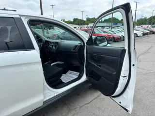 2014 Mitsubishi Outlander Sport AWD 4dr CVT ES