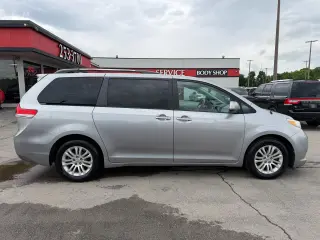 2011 Toyota Sienna XLE