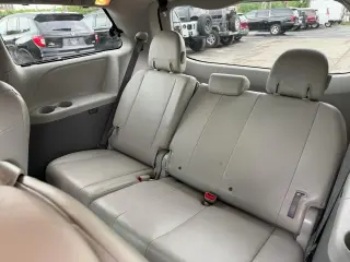 2011 Toyota Sienna XLE