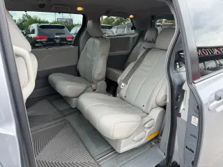 2011 Toyota Sienna XLE