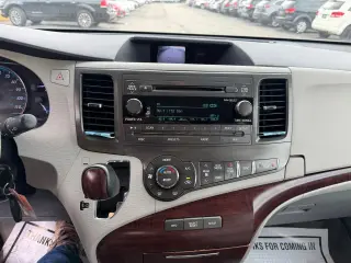 2011 Toyota Sienna XLE