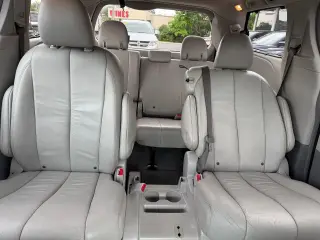 2011 Toyota Sienna XLE