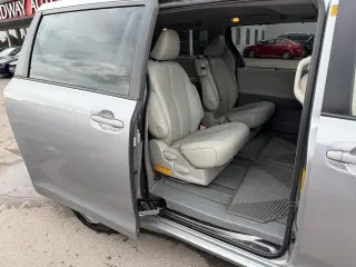 2011 Toyota Sienna XLE