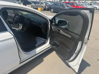 2018 Ford Fusion SE FWD