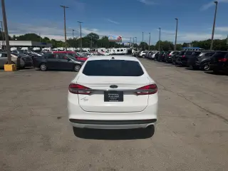 2018 Ford Fusion SE FWD