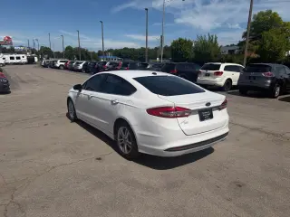 2018 Ford Fusion SE FWD