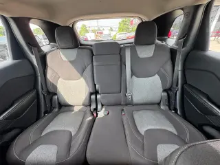 2016 Jeep Cherokee FWD 4dr Sport