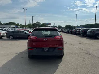 2016 Jeep Cherokee FWD 4dr Sport
