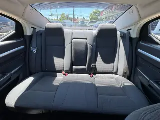 2010 Dodge Charger 4dr Sdn SXT RWD
