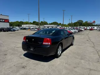 2010 Dodge Charger 4dr Sdn SXT RWD