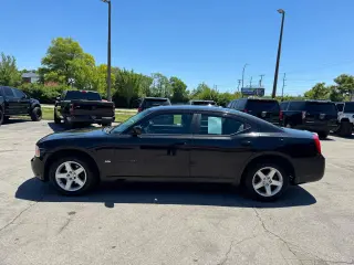 2010 Dodge Charger 4dr Sdn SXT RWD