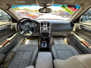 2007 Chrysler 300 4dr Sdn 300 Limited AWD