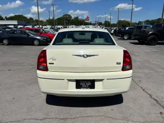 2007 Chrysler 300 4dr Sdn 300 Limited AWD
