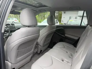 2012 Toyota RAV4 LIMITED