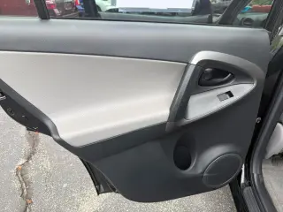2012 Toyota RAV4 LIMITED