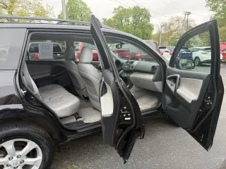 2012 Toyota RAV4 LIMITED