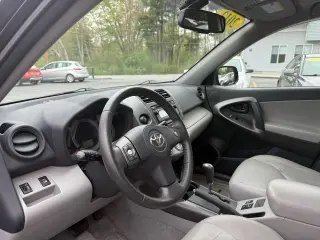 2012 Toyota RAV4 LIMITED