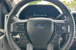 Ford F-150 2015 4x2 XL 4dr SuperCrew 5.5 ft. SB