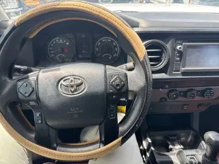 Toyota Tacoma 2019 4x2 SR5 4dr Double Cab 5.0 ft SB
