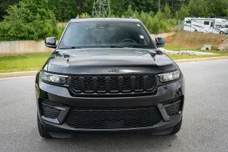 Jeep Grand Cherokee 2022 4x4 Laredo 4dr SUV (midyear release)