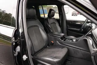 Jeep Grand Cherokee 2022 4x4 Laredo 4dr SUV (midyear release)