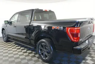 Ford F-150 2023 4x4 Platinum 4dr SuperCrew 5.5 ft. SB