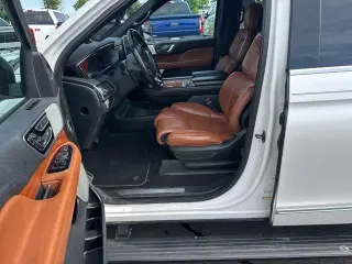 Lincoln Navigator L 2019 4x4 Reserve 4dr SUV