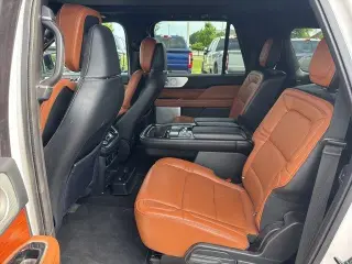 Lincoln Navigator L 2019 4x4 Reserve 4dr SUV