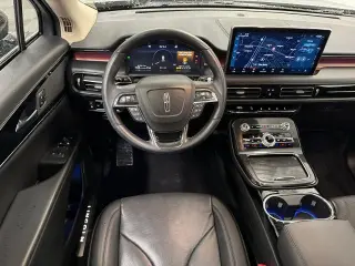Lincoln Nautilus 2023 Reserve 4dr SUV