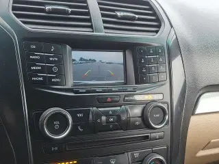 Ford Explorer 2017 AWD Base 4dr SUV
