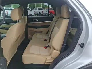 Ford Explorer 2017 AWD Base 4dr SUV