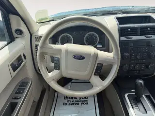 Ford Escape 2009 AWD XLS 4dr SUV