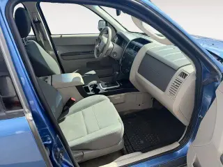 Ford Escape 2009 AWD XLS 4dr SUV