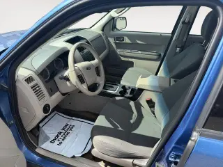 Ford Escape 2009 AWD XLS 4dr SUV
