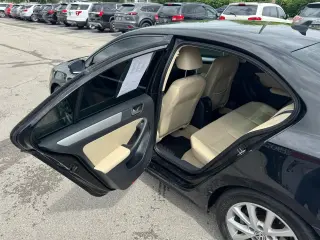 2014 Volkswagen Jetta Sedan 4dr Auto SE PZEV