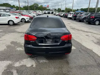 2014 Volkswagen Jetta Sedan 4dr Auto SE PZEV
