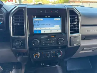 2018 Ford F-250 SD XLT Crew Cab 4WD
