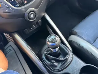 2016 Hyundai Veloster Turbo 6MT