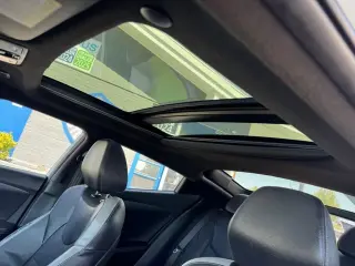 2016 Hyundai Veloster Turbo 6MT