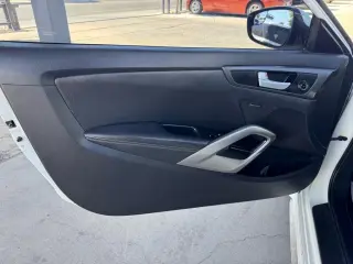 2016 Hyundai Veloster Turbo 6MT
