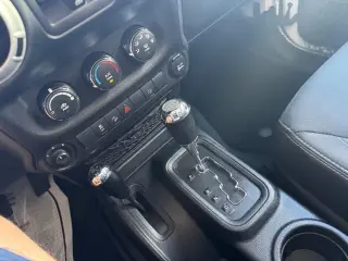 2018 Jeep Wrangler JK Unlimited Sahara 4WD
